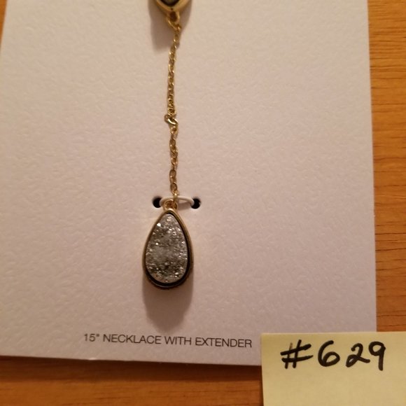 #629Z NEW Time & Tru “Gold” Grey Real Agate Neck - Picture 4 of 9